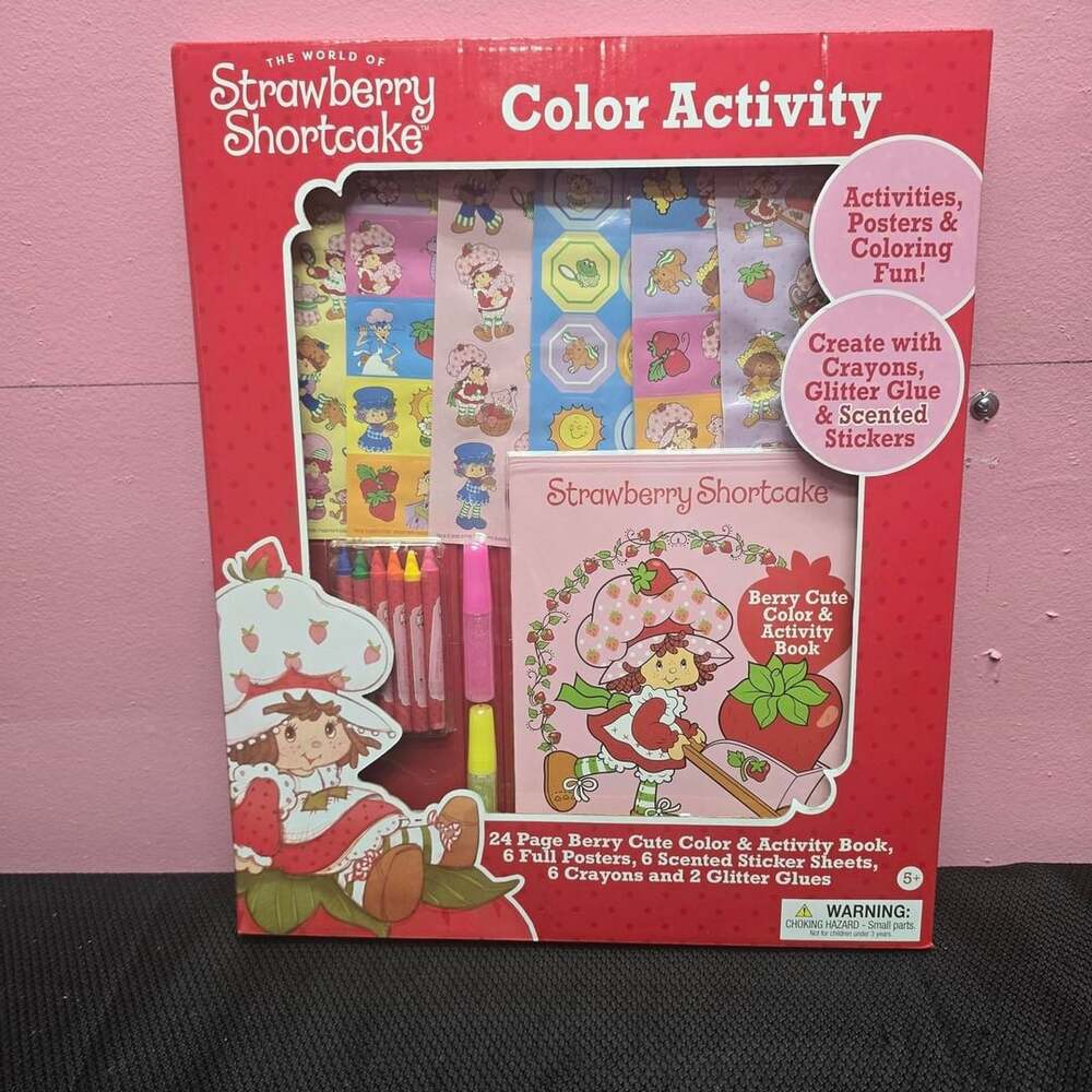 Strawberry Shortcake Color Activity Set
